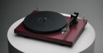 Il giradischi Pro-Ject Debut EVO 2